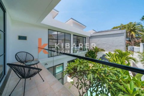 3 bedrooms Villa in Kerobokan, Badung, Indonesia No. 12953 11