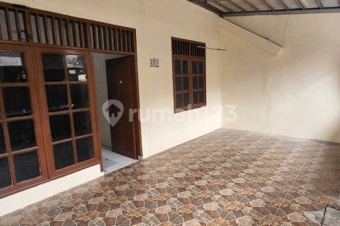 3 bedrooms House in Cipondoh, Tangerang City, Indonesia No. 13377 3
