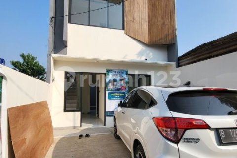 3 bedrooms House in Karawaci, Tangerang City, Indonesia No. 13376