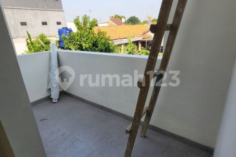 3 bedrooms House in Karawaci, Tangerang City, Indonesia No. 13376 23