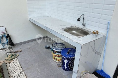3 bedrooms House in Karawaci, Tangerang City, Indonesia No. 13376 11