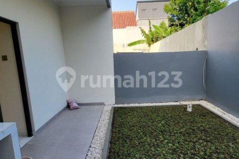 3 bedrooms House in Karawaci, Tangerang City, Indonesia No. 13376 12
