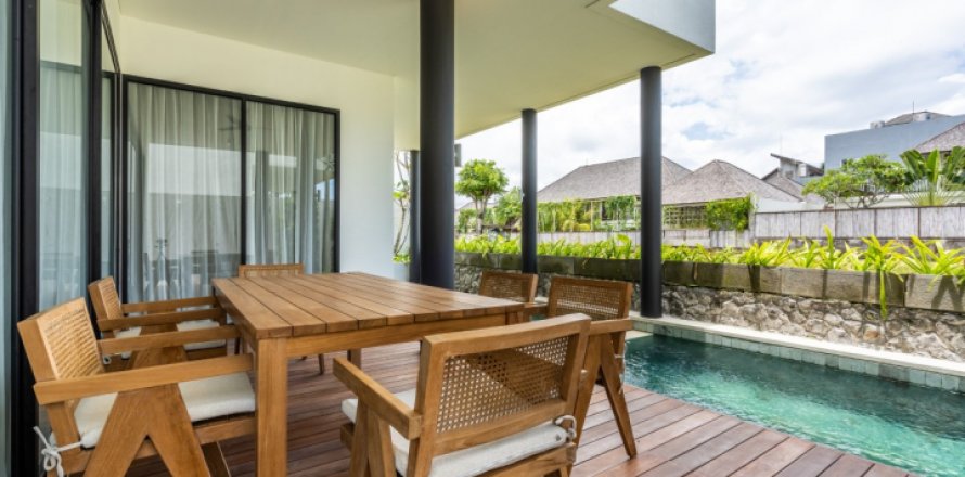 3 bedrooms Villa in Canggu, Badung,  No. 8303