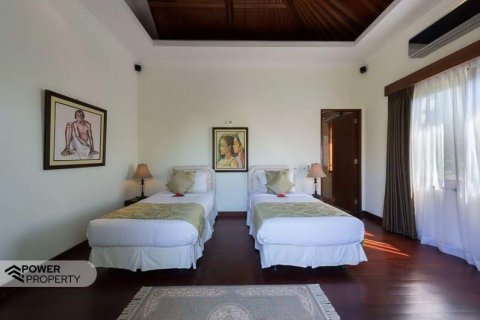 3 bedrooms Villa in Seminyak, Badung,  No. 9108 3