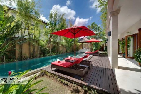 3 bedrooms Villa in Seminyak, Badung,  No. 9108 11