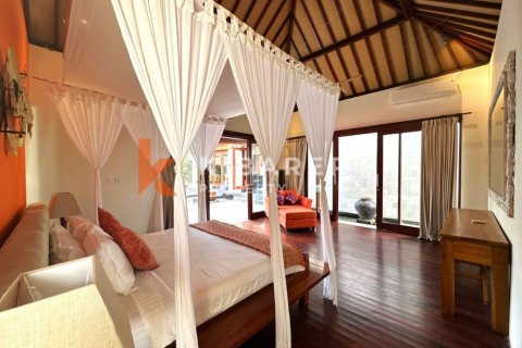 4 bedrooms Villa in Tumbak Bayuh, Mengwi, Badung, Indonesia No. 12903 8