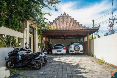 6 bedrooms Villa in Jimbaran, Badung, Indonesia No. 11010 10