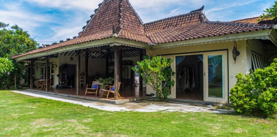 6 bedrooms Villa in Jimbaran, Badung, Indonesia No. 11010