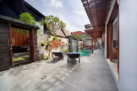 3 bedrooms Villa in Kerobokan, Badung, Indonesia No. 12847 3