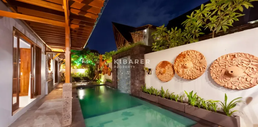 3 bedrooms Villa in Kerobokan, Badung, Indonesia No. 12847