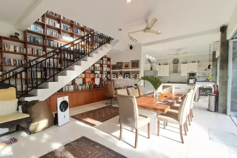3 bedrooms Villa in Kerobokan, Badung, Indonesia No. 12844 4