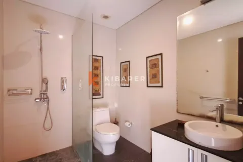 3 bedrooms Villa in Kerobokan, Badung, Indonesia No. 12844 11