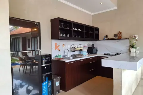 3 bedrooms Villa in Tibubeneng, Badung, Indonesia No. 12843 4