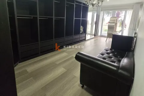 4 bedrooms Villa in Ungasan, Badung, Indonesia No. 12011 7