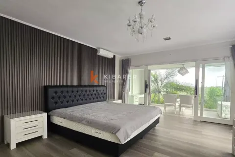 4 bedrooms Villa in Ungasan, Badung, Indonesia No. 12011 10