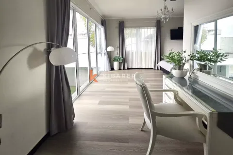 4 bedrooms Villa in Ungasan, Badung, Indonesia No. 12011 18