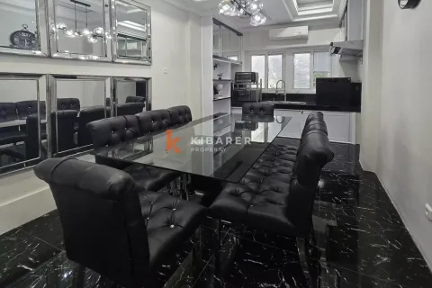 4 bedrooms Villa in Ungasan, Badung, Indonesia No. 12011 4