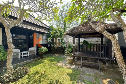 2 bedrooms Villa in Jimbaran, Badung, Indonesia No. 12010 8