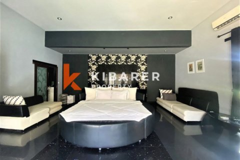 2 bedrooms Villa in Jimbaran, Badung, Indonesia No. 12010 11