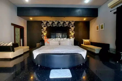 2 bedrooms Villa in Jimbaran, Badung, Indonesia No. 12010 10