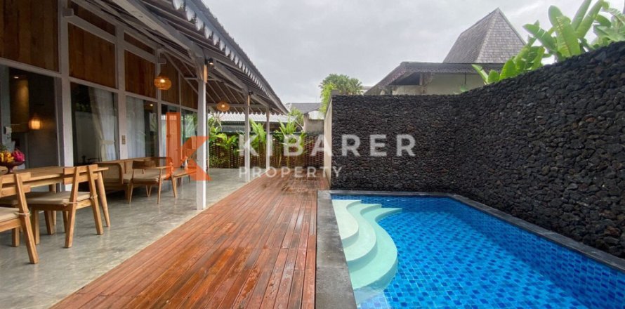 2 bedrooms Villa in Kerobokan, Badung, Indonesia No. 12006