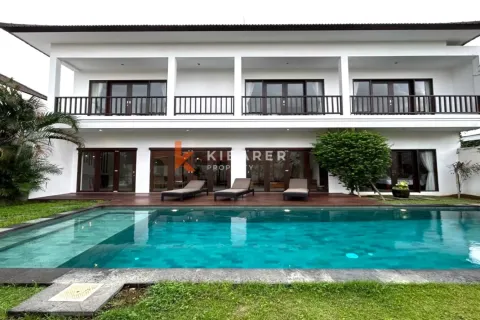 4 bedrooms Villa in Canggu, Badung, Indonesia No. 12351 2