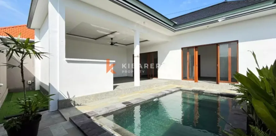 2 bedrooms Villa in Badung, Indonesia No. 11779