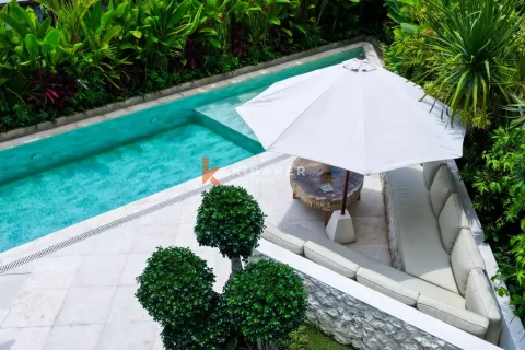 5 bedrooms Villa in Canggu, Badung, Indonesia No. 11777 2