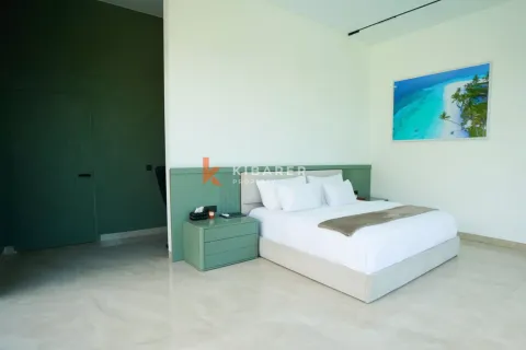 5 bedrooms Villa in Canggu, Badung, Indonesia No. 11777 14