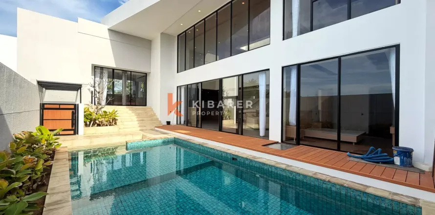 3 bedrooms Villa in Ungasan, Badung, Indonesia No. 11774