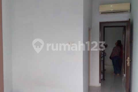 4 bedrooms House in Cengkareng, Jakarta, Indonesia No. 13393 12