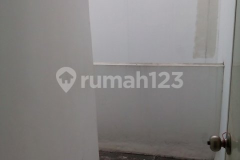 4 bedrooms House in Cengkareng, Jakarta, Indonesia No. 13393 16