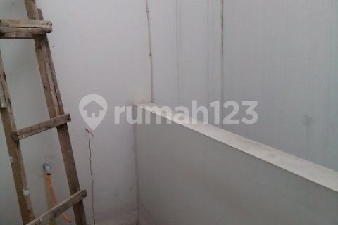 4 bedrooms House in Cengkareng, Jakarta, Indonesia No. 13393 17
