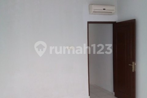4 bedrooms House in Cengkareng, Jakarta, Indonesia No. 13393 15
