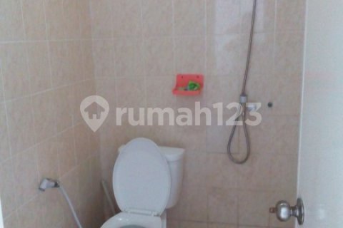 4 bedrooms House in Cengkareng, Jakarta, Indonesia No. 13393 13