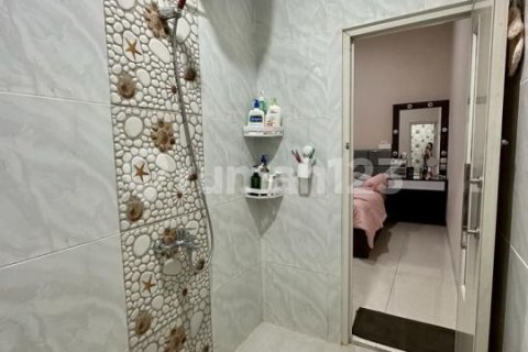 3 bedrooms House in Cipondoh, Tangerang City, Indonesia No. 13392 9