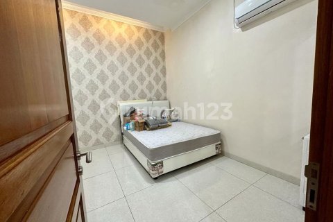 3 bedrooms House in Cipondoh, Tangerang City, Indonesia No. 13392 8