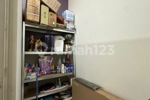 3 bedrooms House in Cipondoh, Tangerang City, Indonesia No. 13392 4