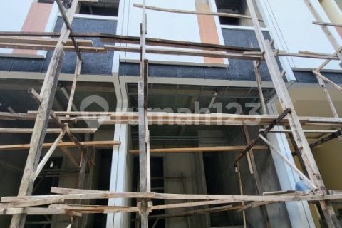 4 bedrooms House in Jakarta, Indonesia No. 13394 4