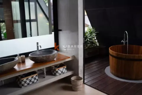 4 bedrooms Villa in Tibubeneng, Badung, Indonesia No. 12325 11