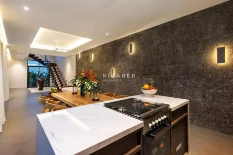 3 bedrooms Villa in Tibubeneng, Badung, Indonesia No. 12678 10