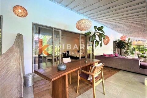3 bedrooms Villa in Badung, Indonesia No. 12680 4