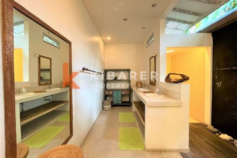 3 bedrooms Villa in Badung, Indonesia No. 12680 15