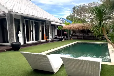 2 bedrooms Villa in Kerobokan, Badung, Indonesia No. 12679 5