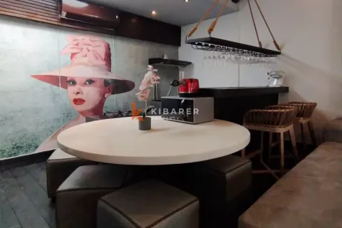 2 bedrooms Villa in Kerobokan, Badung, Indonesia No. 12679 4