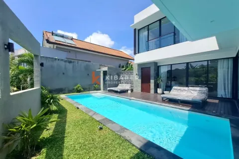 3 bedrooms Villa in Badung, Indonesia No. 12534 3