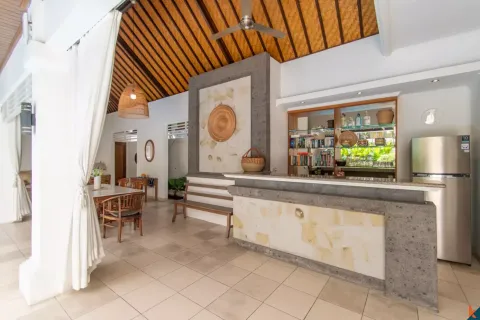 4 bedrooms Villa in Tibubeneng, Badung, Indonesia No. 13153 12