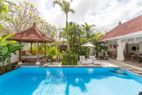 4 bedrooms Villa in Tibubeneng, Badung, Indonesia No. 13153 10