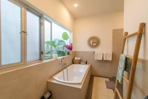 4 bedrooms Villa in Tibubeneng, Badung, Indonesia No. 13153 23