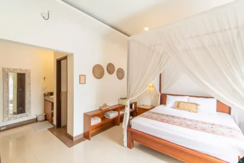 4 bedrooms Villa in Tibubeneng, Badung, Indonesia No. 13153 8